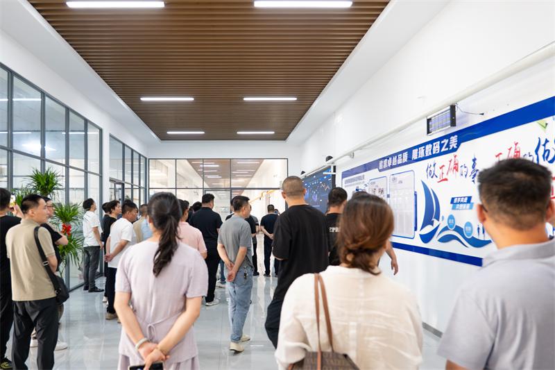 漢印 數(shù)碼印花沙龍 (13) 漢印 數(shù)碼印花沙龍 (13)